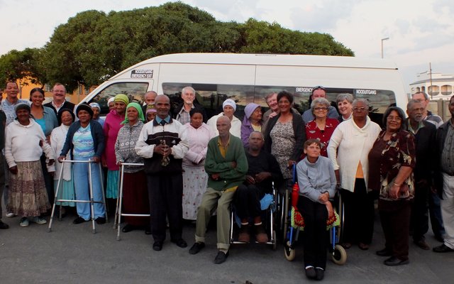 Groot blydskap was aan die orde van die dag met die oorhandiging van Silwerjare se eie â€œLottoâ€-bussie